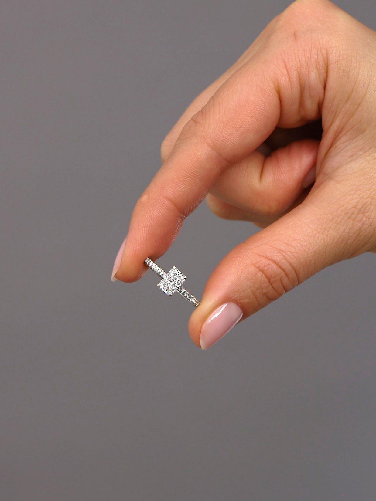 1.50ct Radiant in a 3D Band lab grown Diamond Engagement Rings.