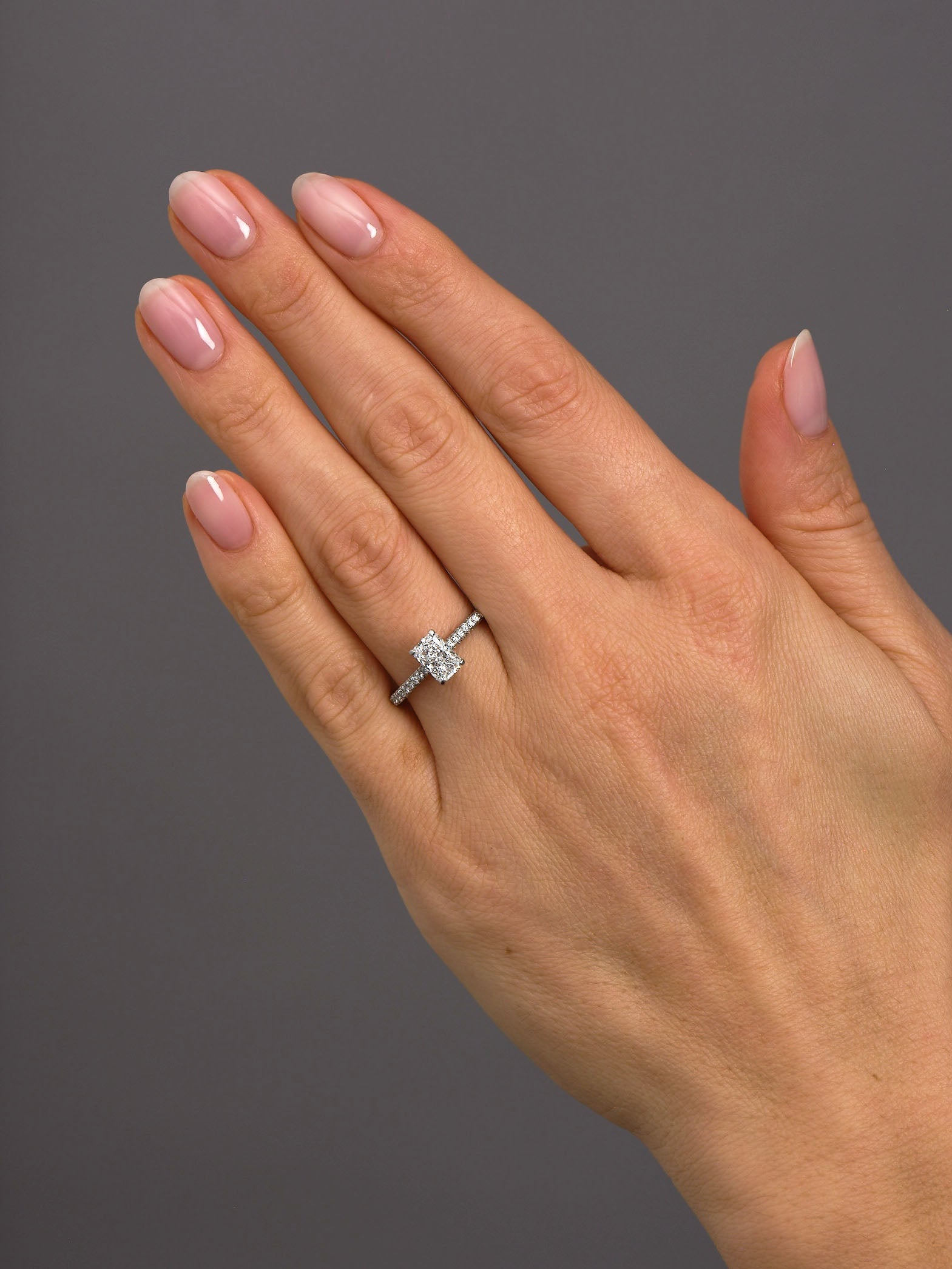 1.50ct Radiant in a 3D Band lab grown Diamond Engagement Rings.