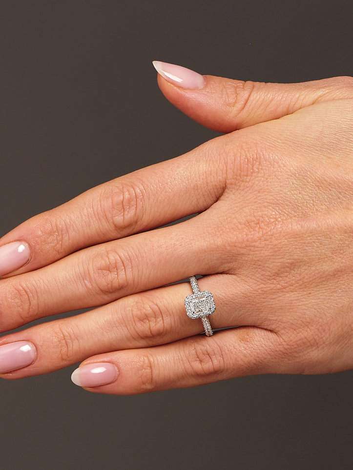 0.70ct Radiant 2D Halo 3D Band lab grown Diamond Engagement Rings.