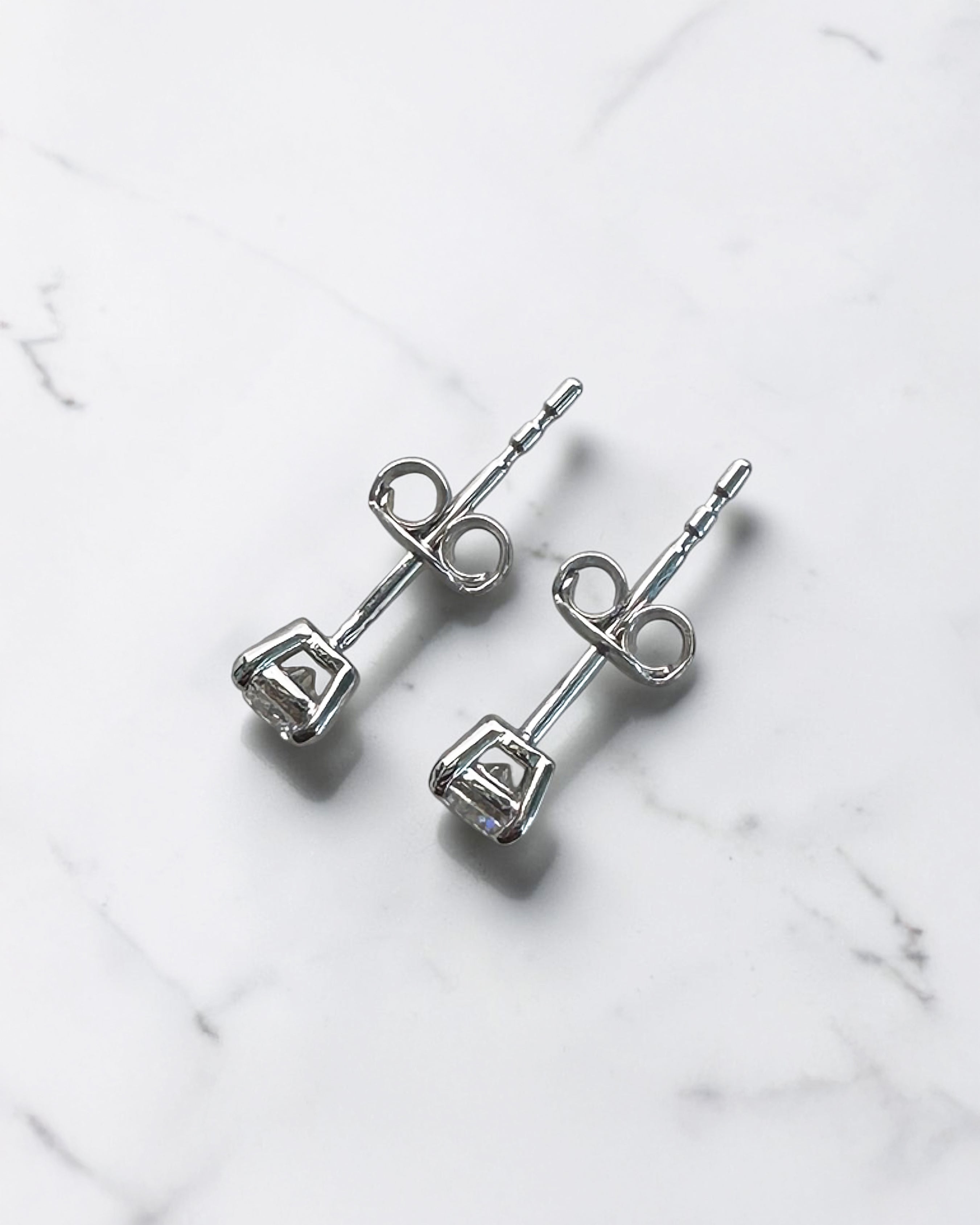 0.30ct Round Brilliant Cut Diamond Stud Earrings