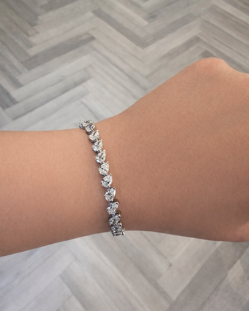10ct Slanted Pear Cut Lab Grown Diamond Tennis Bracelet 9kt or 18kt white gold