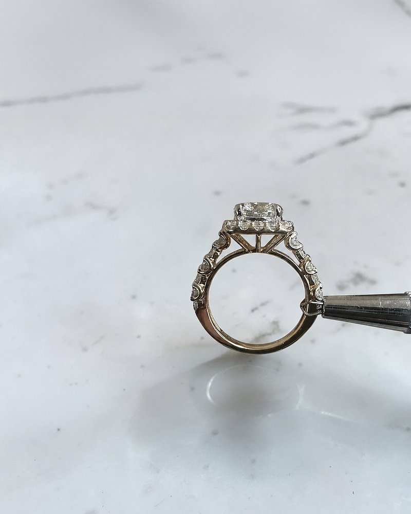 2ct round halo lab grown diamond engagement ring with diamond halo, fancy diamond shoulders and 3ct total diamond weight in 9ct yellow or white gold.