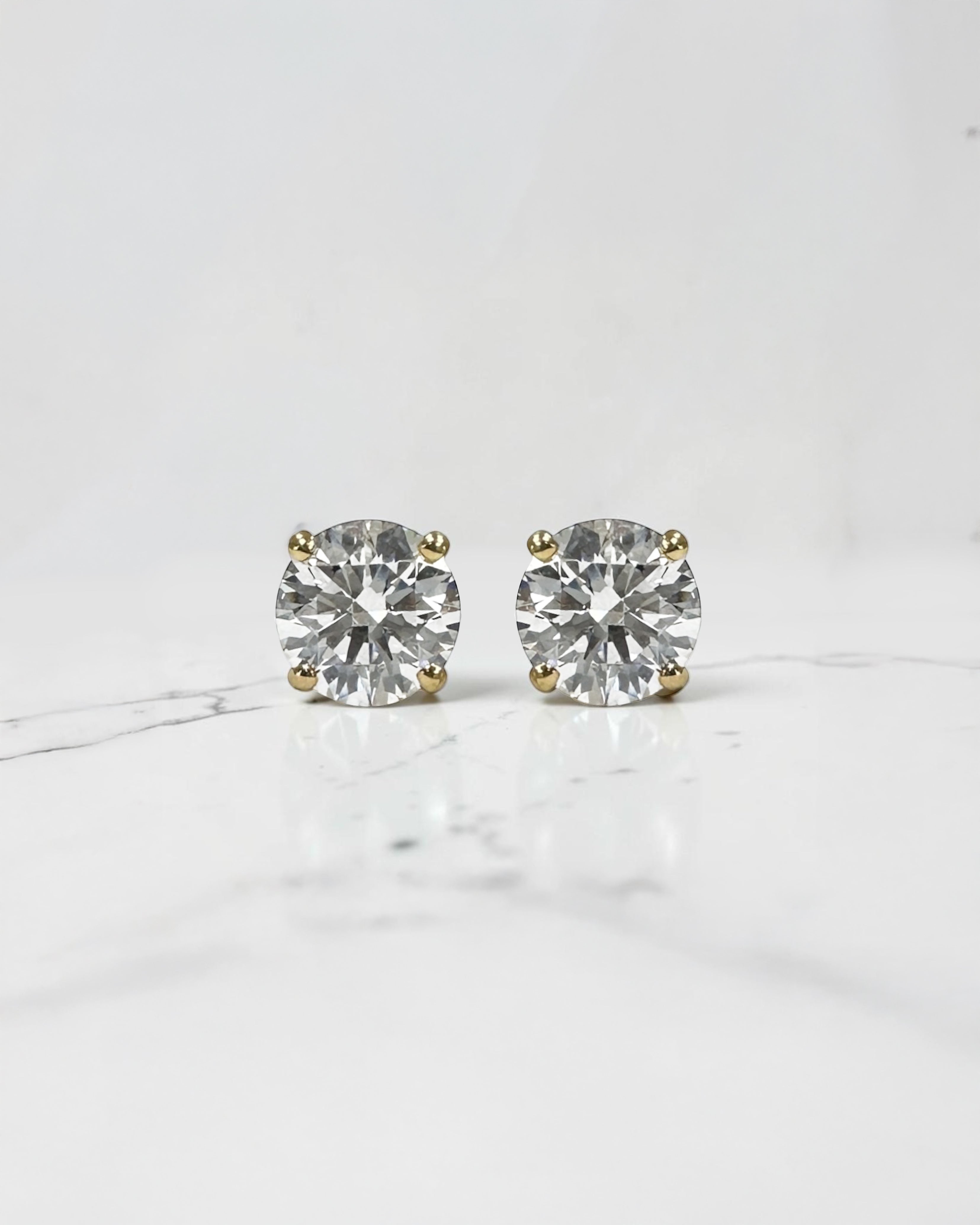 2ct Round Brilliant Diamond Stud Earrings