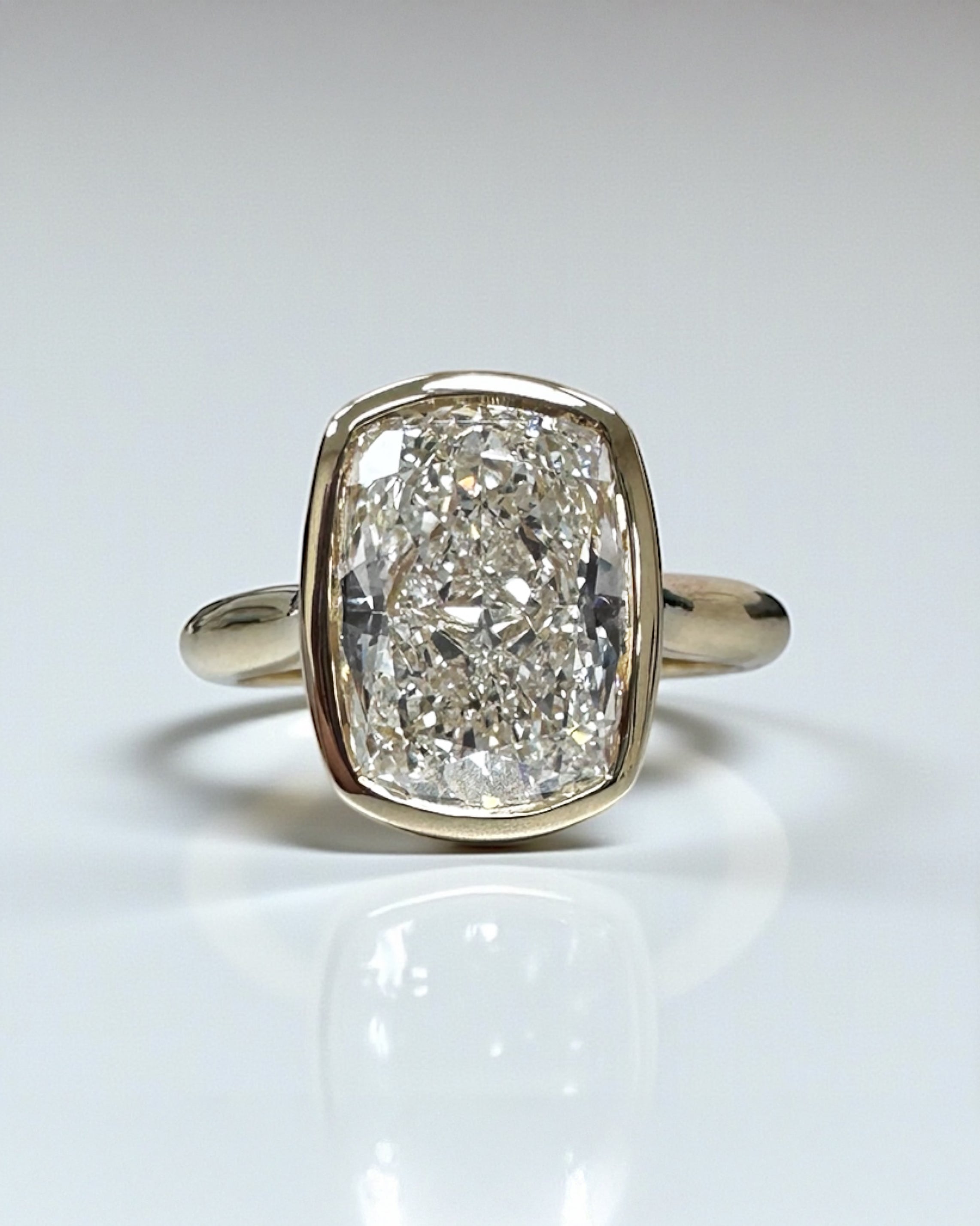 3ct elongated cushion cute lab grown diamond bezel setting plain band solitaire engagement ring, 18kt yellow gold