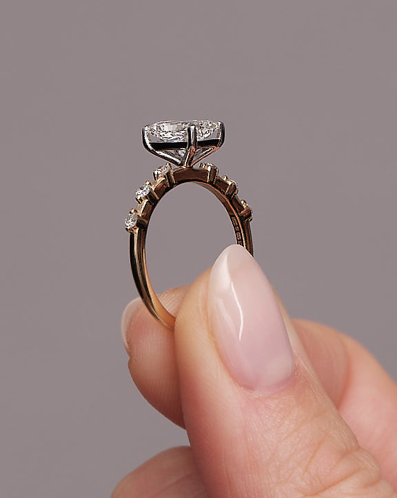 1.50ct Radiant Bubble Setting lab grown Diamond Engagement Rings.