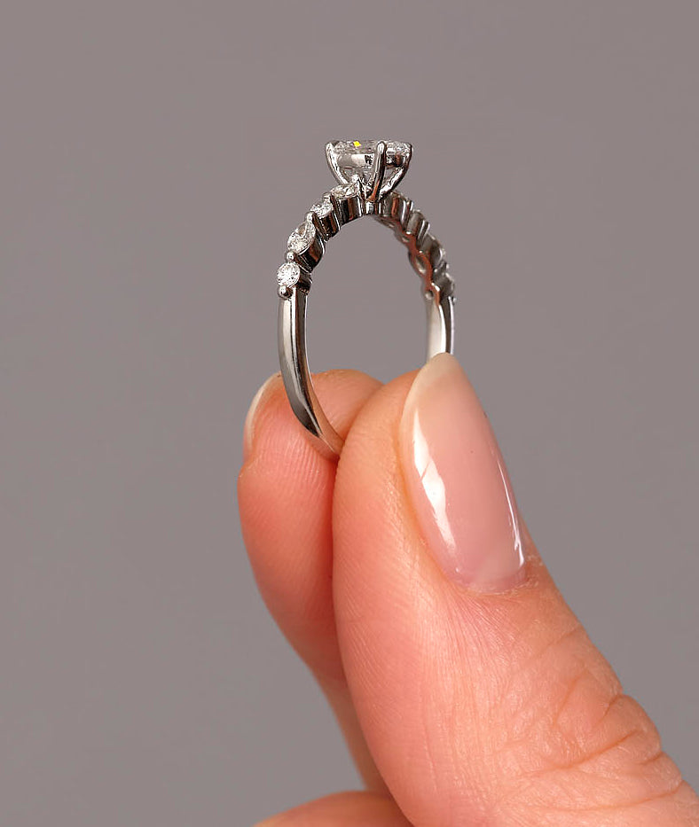 Oval Cut Lab Grown Diamond Engagement Rings