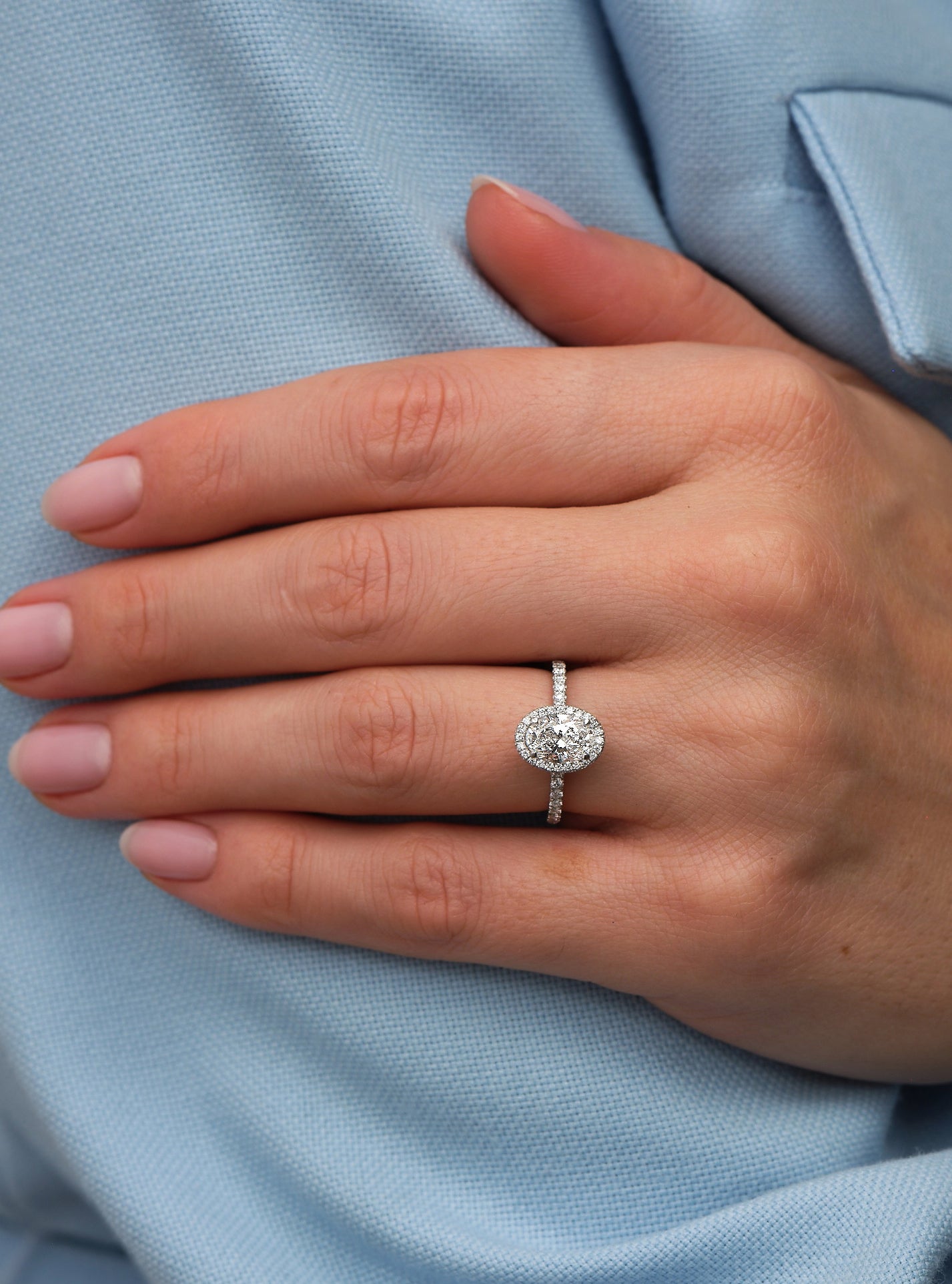 1.70ct Oval Seamless 2D Halo Lab Grown Diamond Engagement Rings.