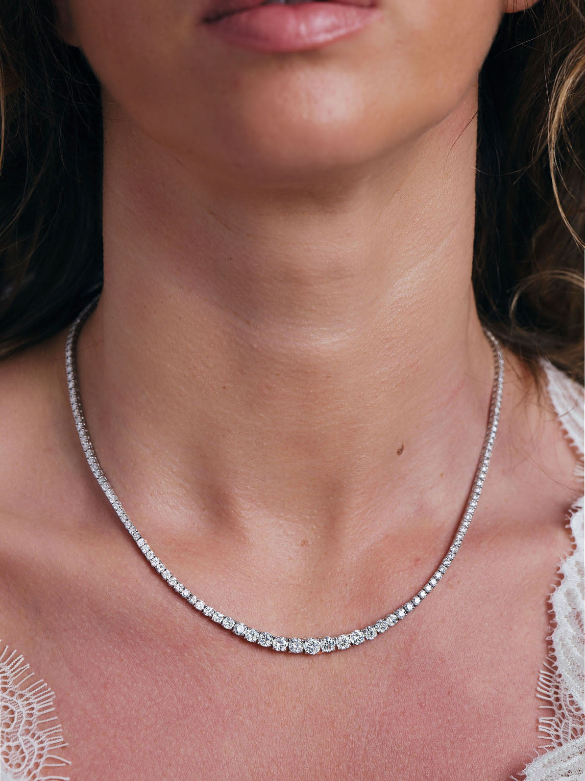 10ct graduated diamond tennis necklace