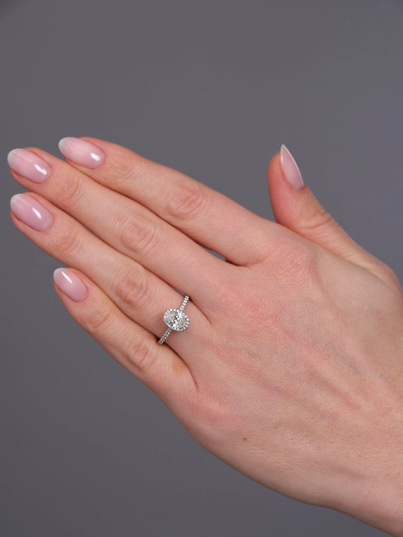 1ct Oval Seamless 2D Halo Lab Grown Diamond Engagement Rings in London.