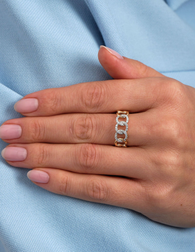 A modern curb chain ring design from our exclusive diamond rings for women collection.